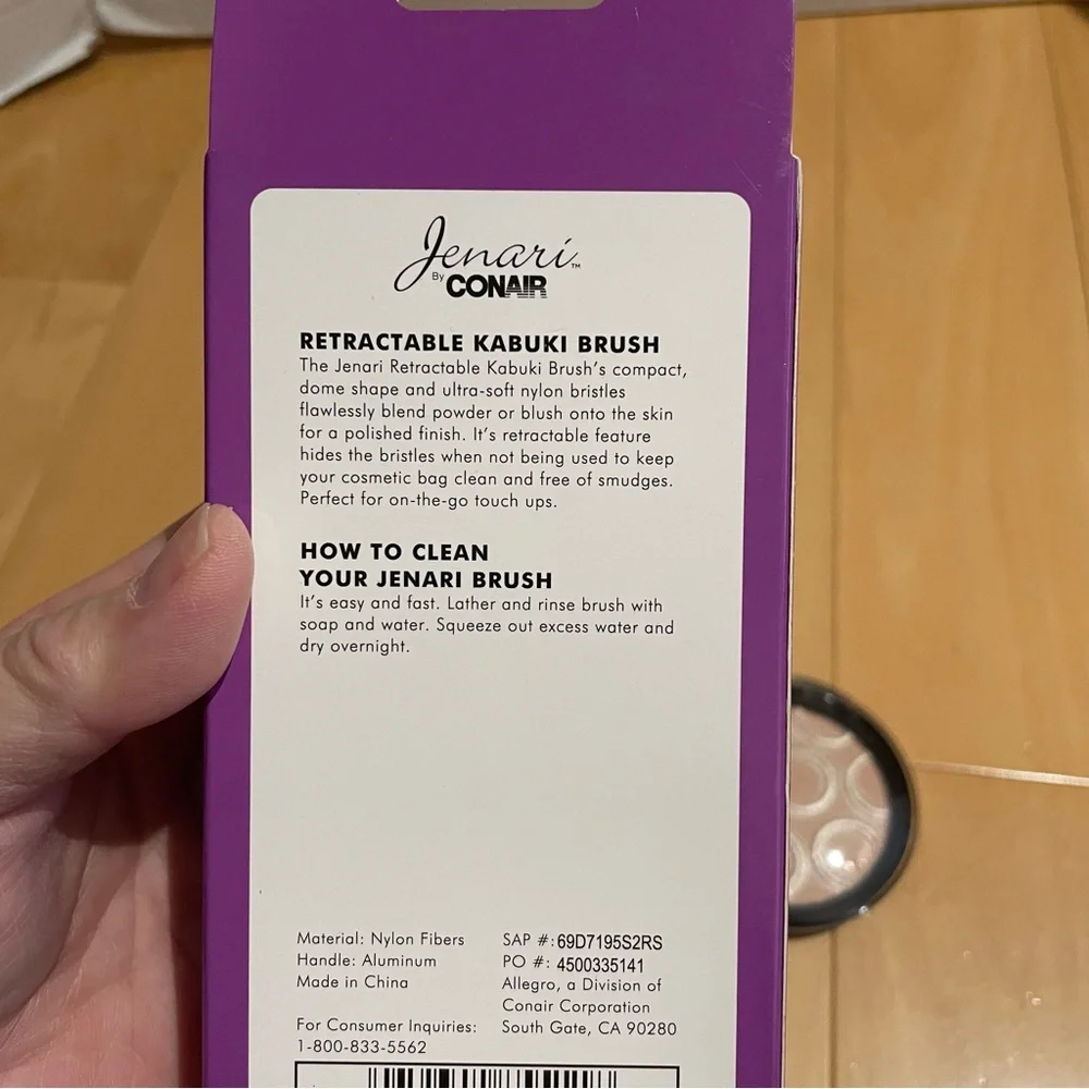 New makeup and brush set